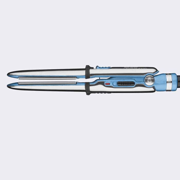 BaBylissPRO Nano Titanium Prima 2000 Mini Flat Iron 3/4" — image 4